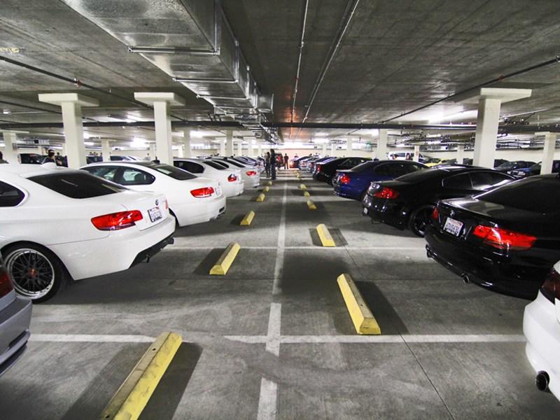 Автомобили с газовым оборудованием не смогут парковаться на подземных стоянках
