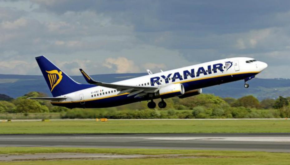 Лоукостер Ryanair приостановил продажу билетов на рейсы из Украны