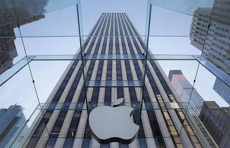 Apple пообещала никогда не замедлять работу старых iPhone