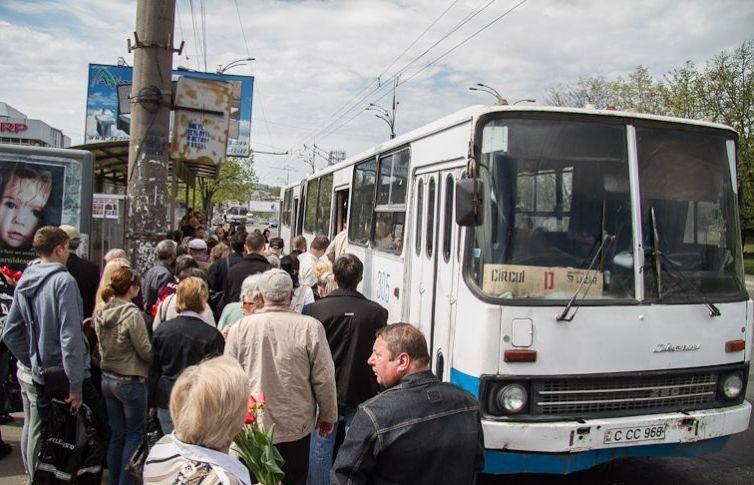 Мэрия Кишинева организовала бесплатный транспорт на Радоницу