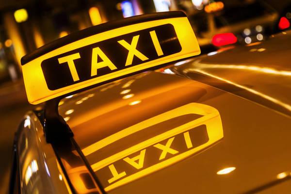 В Дубоссарах и Бендерах запущено пилотный проект «Социальное такси». Кто может им воспользоваться