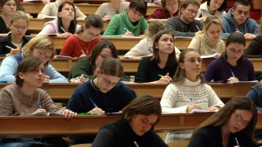 Молдавские университеты опубликовали списки зачисленных студентов