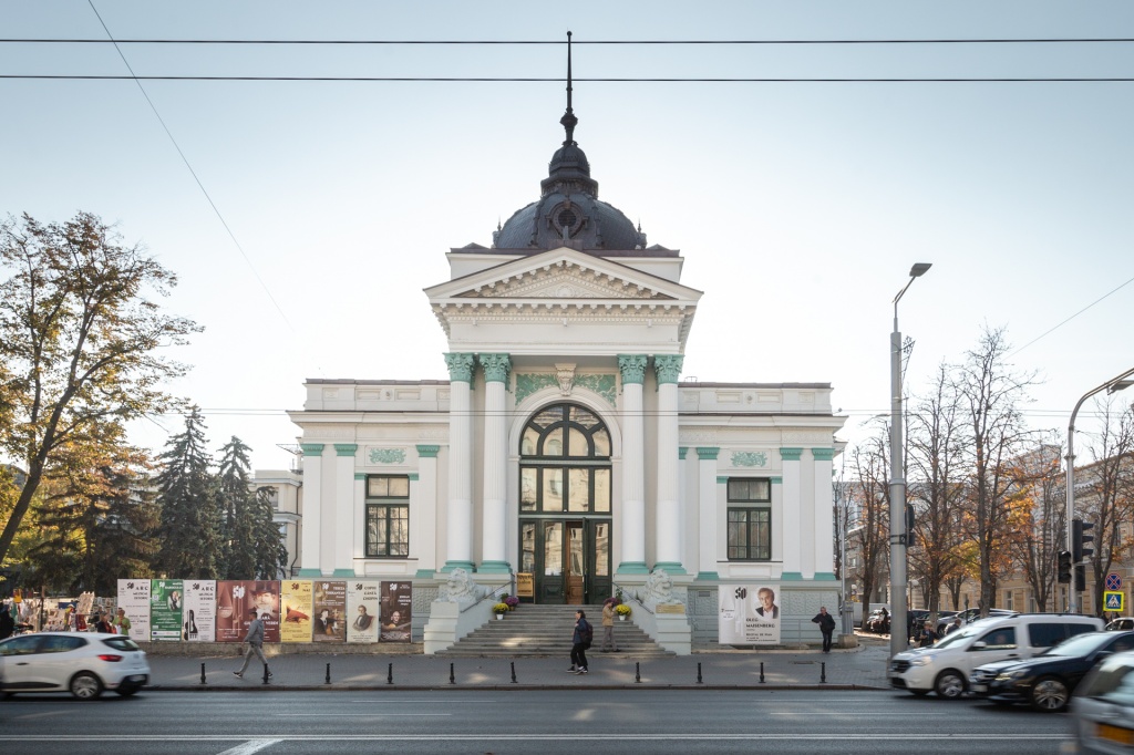 Кишиневский Органный зал приглашает посетить концерты в ноябре