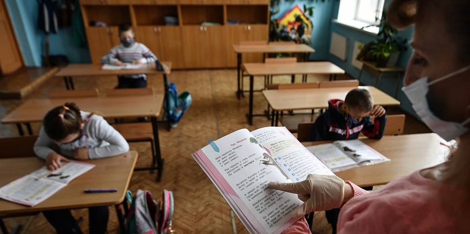 Primorye Territory rural underfilled school resumes classes amid COVID-19 pandemic