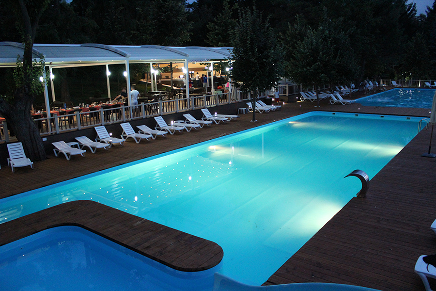 (фото) Список открытых бассейнов в Кишиневе и его окрестностях, которые можно посетить этим летом