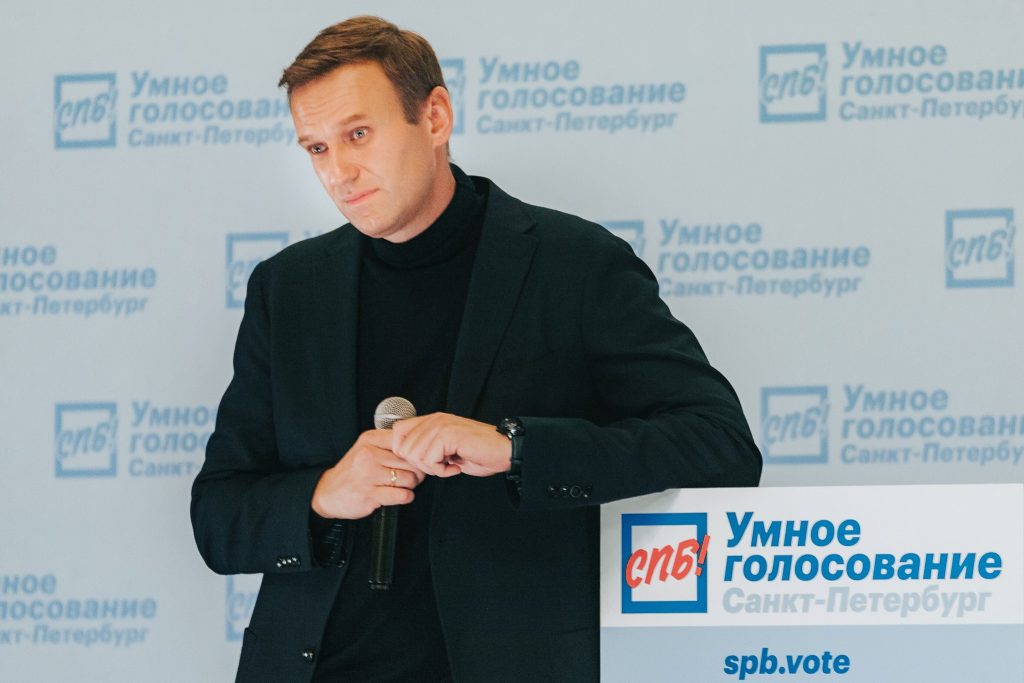 Роскомнадзор потребовал от  YouTube заблокировать канал  «Навальный Live»