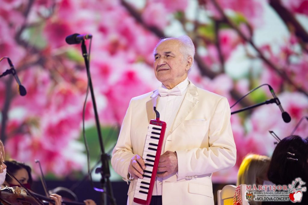 Выдающийся молдавский композитор Евгений Дога отмечает 85-летний юбилей