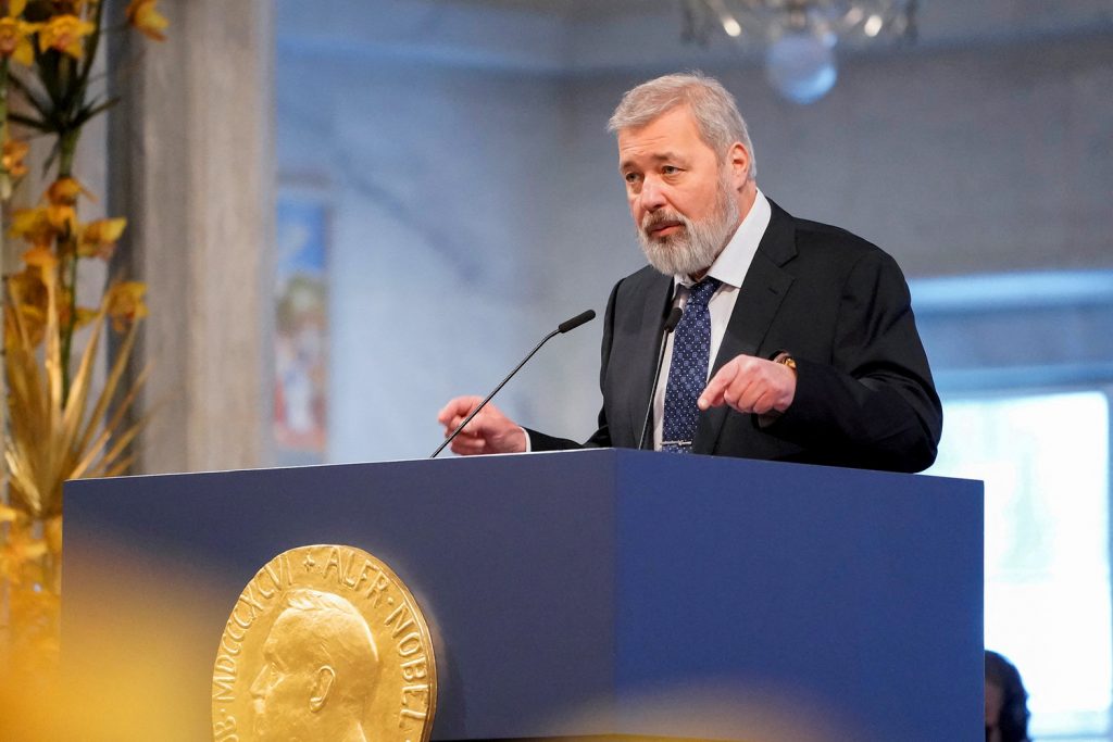 Главный редактор «Новой газеты» Дмитрий Муратов передаст Нобелевскую Медаль в пользу украинских беженцев