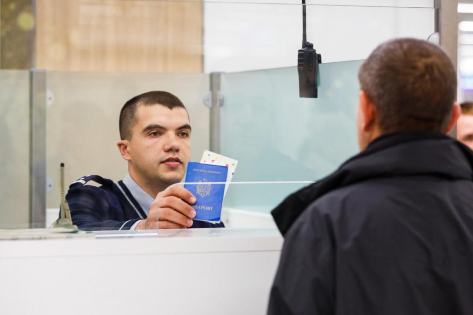 МИДЕИ обновило информацию об условиях поездки за рубеж для граждан Молдовы