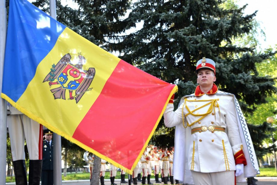 Сегодня, 27 апреля, в Республике Молдова отмечается День национального флага