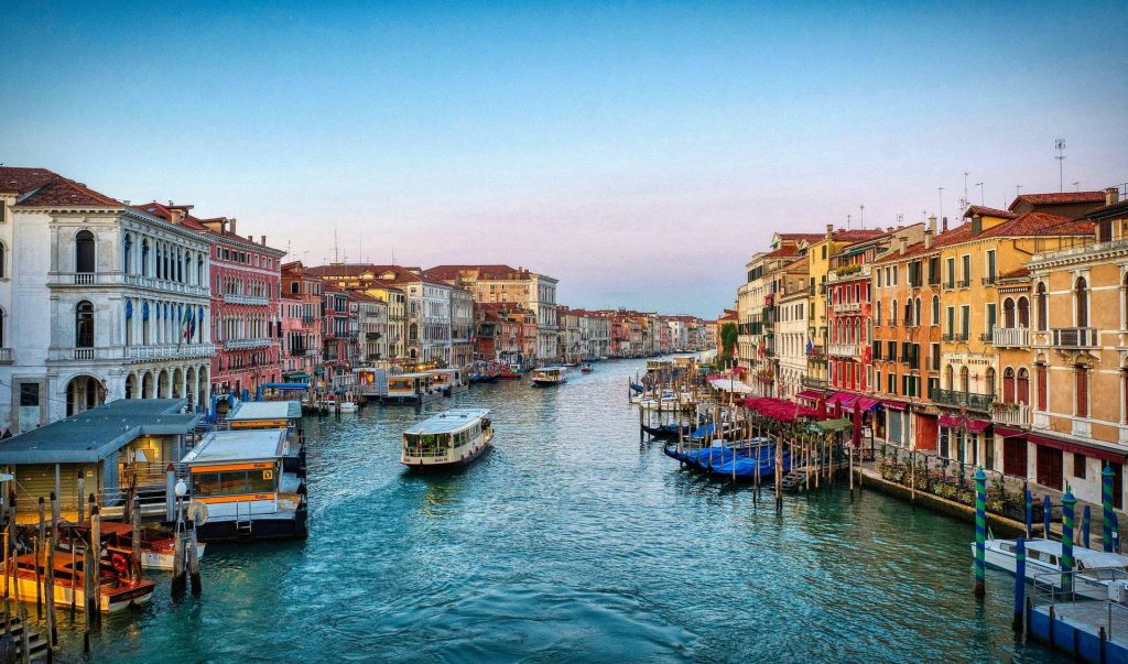 С июня туристам придется предварительно бронировать однодневные поездки в Венецию