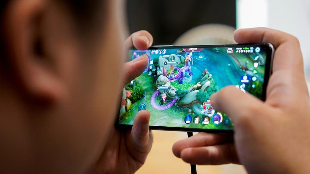 Видеоигры могут повысить интеллект детей, а телевидение и соцсети не оказывают никакого влияния