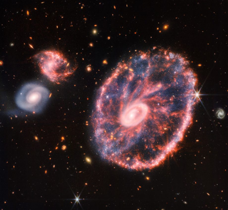 NASA опубликовало фото галактики, которая долгое время была недоступна для исследования