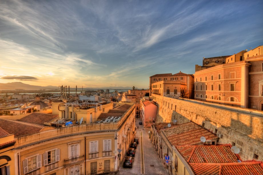 Мечтаете перебраться в Италию? Сардиния предлагает € 15 000 тем, кто переедет на остров