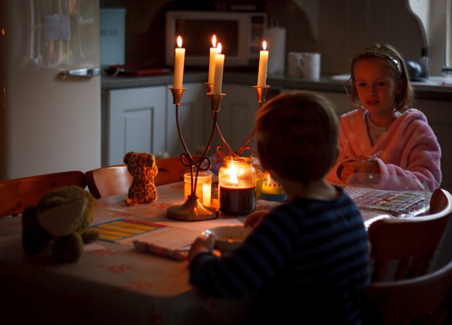 Около 2 000 потребителей электроэнергии остаются без света. Заявление Premier Energy
