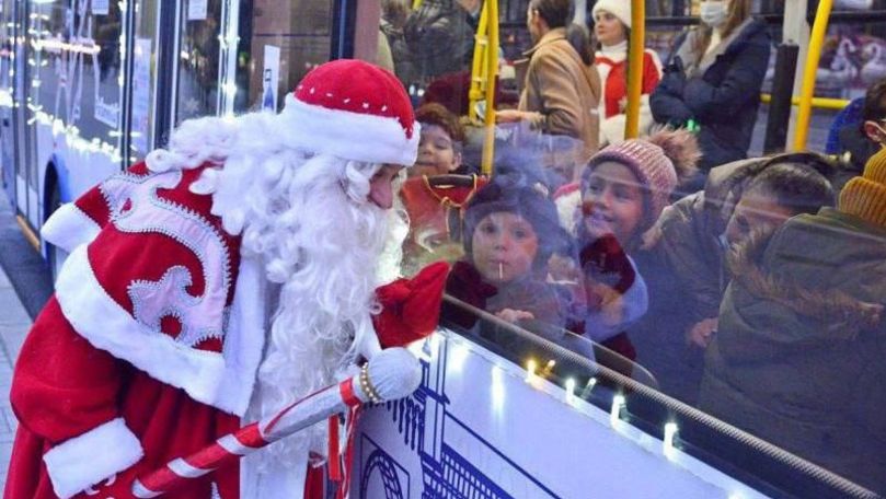 В Кишиневе вновь будут курсировать туристические троллейбусы, а гидом будет Дед Мороз 