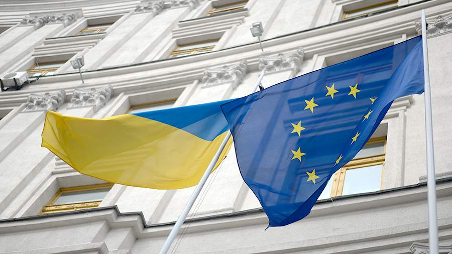 Украинские посольства и консульства получили посылки с глазами животных и следами красного цвета