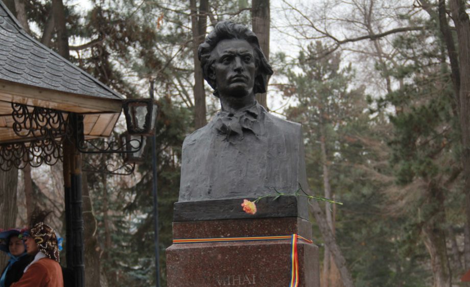 Одну из улиц Одессы могут переименовать в честь Михая Эминеску
