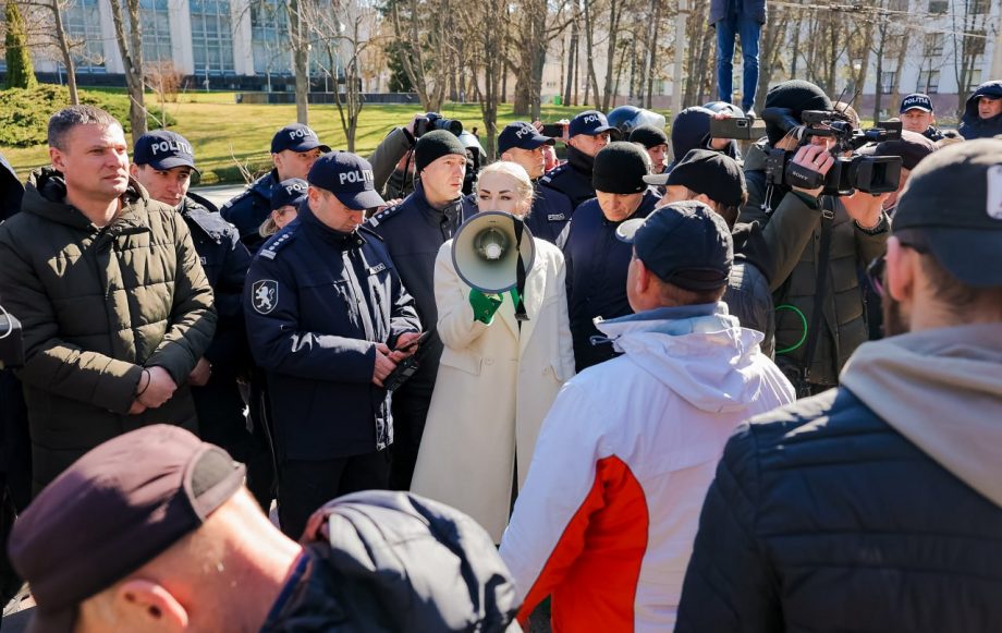 (видео) Сторонники партии «‎ШОР» вновь вышли на протест к зданию правительства