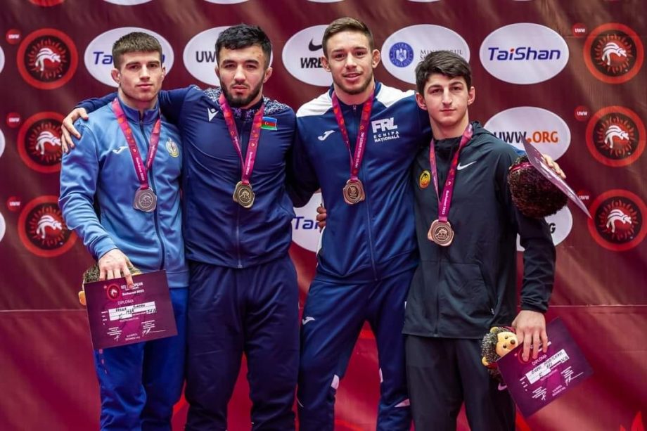 Василе Дьякон завоевал серебро на чемпионате Европы по борьбе среди молодежи