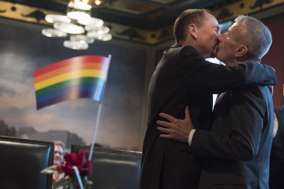 Католическая церковь в Германии начнет благословлять однополые пары