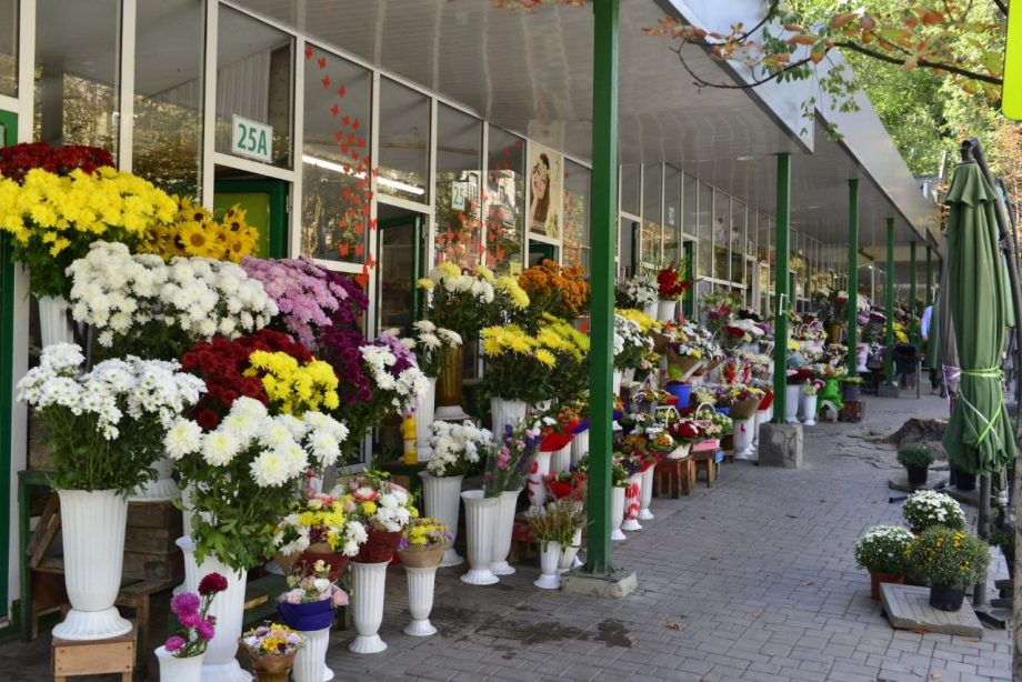 Налоговая служба будет мониторить 7-8 марта за работой торговцев цветов