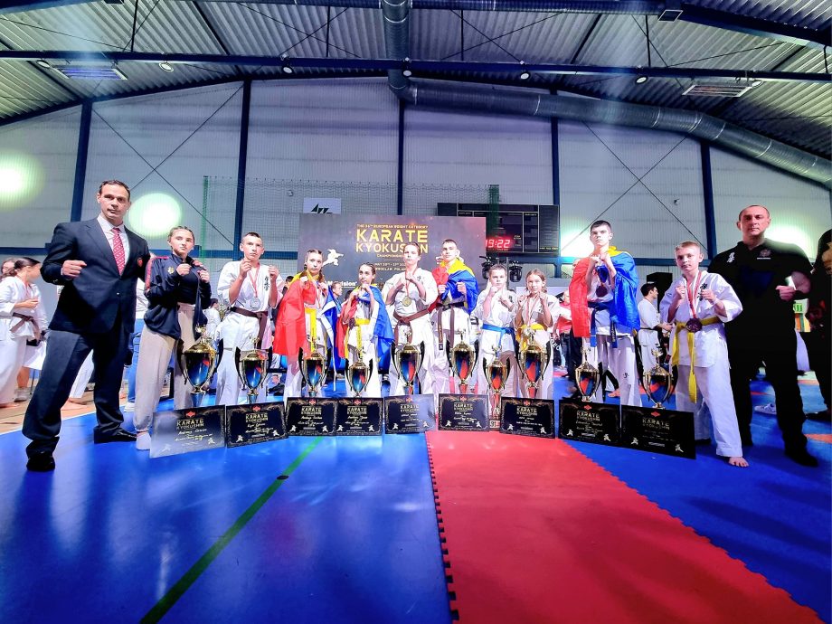 Молдавские спортсмены завоевали десять медалей на чемпионате Европы по каратэ киокушинкай