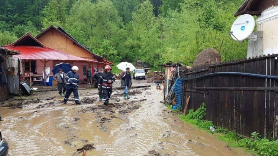 Румыния пострадала от сильных ливней и ураганов