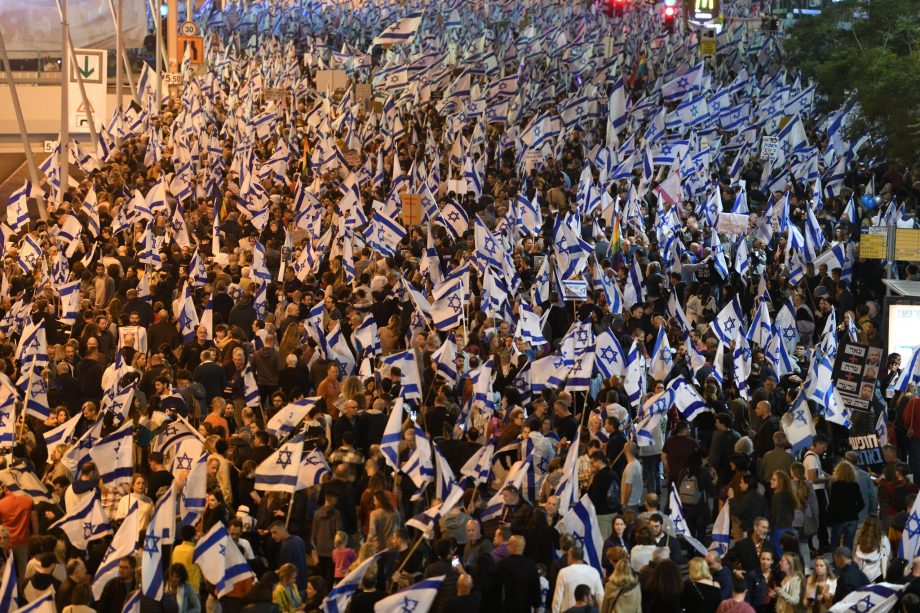 Парламент Израиля принял ключевые положения судебной реформы несмотря, на массовые протесты