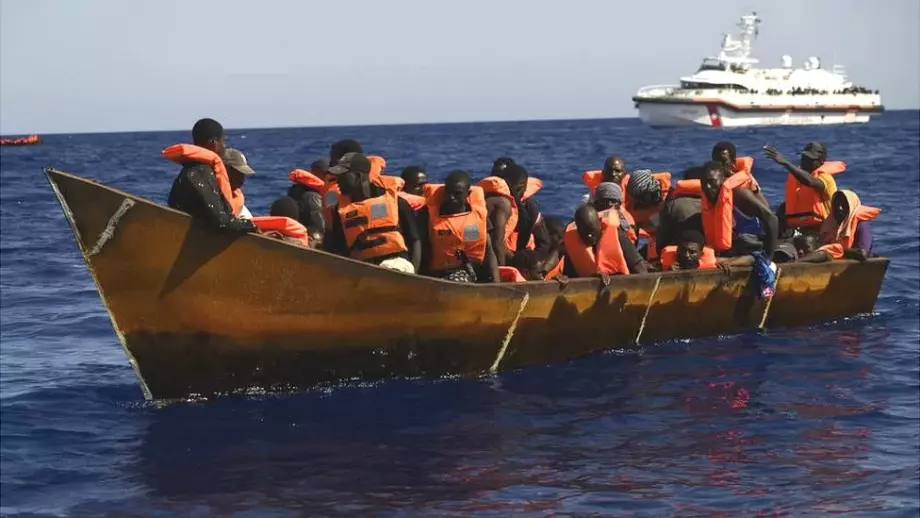У берегов Италии потерпела крушение лодка с мигрантами. Погиб 41 человек