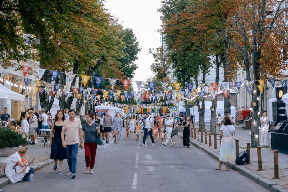 (фото) В эти выходные в самом сердце столицы праздновалась энергия молодости! Молдавская молодёжь собралась на мероприятии, которого все с нетерпением ждали