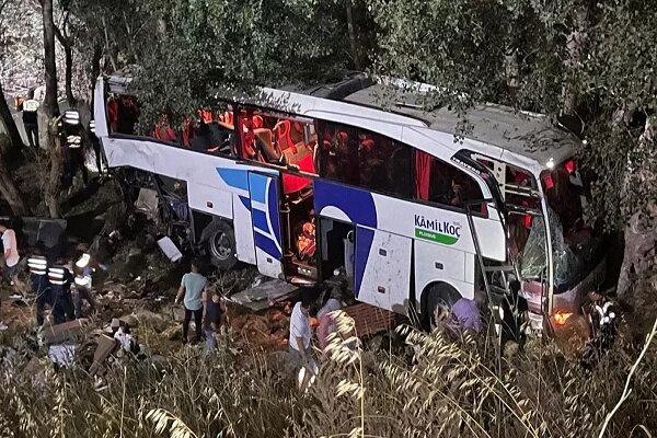 В центральной части Турции в результате аварии автобуса погибли 12 пассажиров
