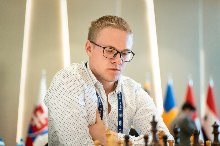 Молдавский шахматист Иван Шицко обыграл 58 номер в списке лучших шахматистов в рамках Кубка мира по шахматам