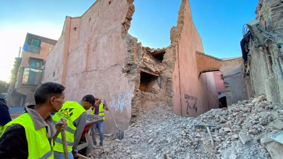 Число жертв землетрясения в Марокко превысило 2 тысячи. В стране объявлен трехдневный траур