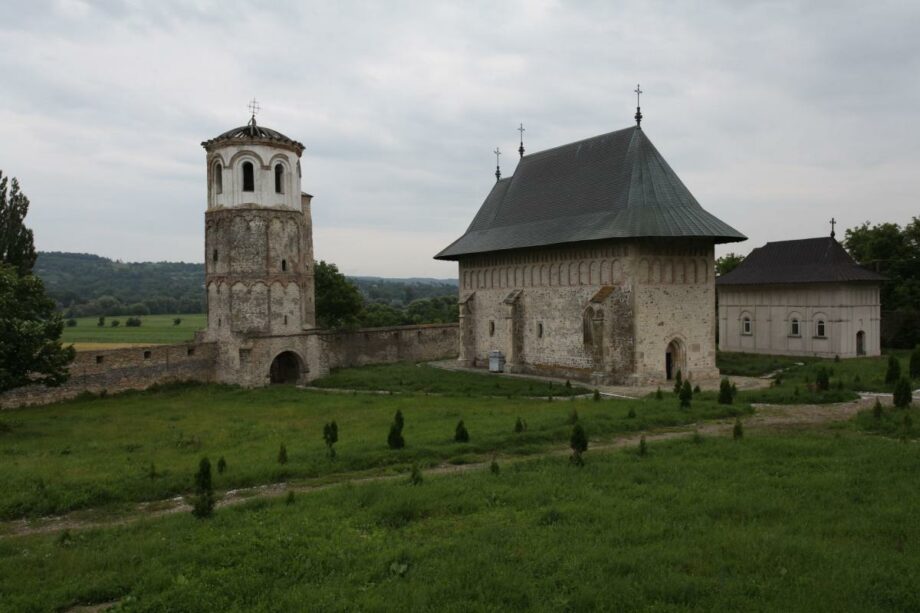 Добровецкий монастырь