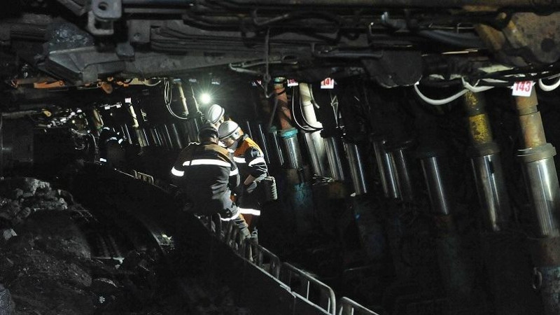 Взрыв на шахте в Караганде: число погибших выросло до 35