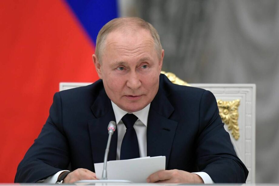 Россияне смогут выступать под нейтральным флагом на Олимпиаде и Путин будет баллотироваться на пятый президентский срок. Главное о 653 дне войны
