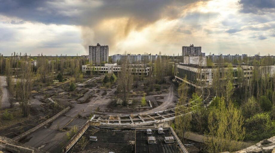 Чернобыль – спектакль, который рассказывает о судьбе одной из выживших в ядерной катастрофе. Когда и где его можно посмотреть