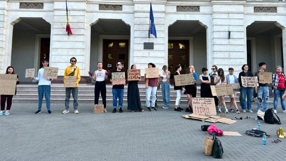 (doc) В законодательстве Молдовы появилось понятие «фемицид»‎ — что это значит