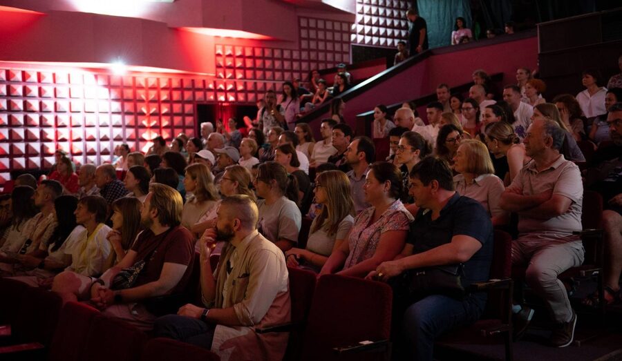 (видео) Премьера каких двух фильмов состоится в кинотеатрах Cineplex на следующей неделе?