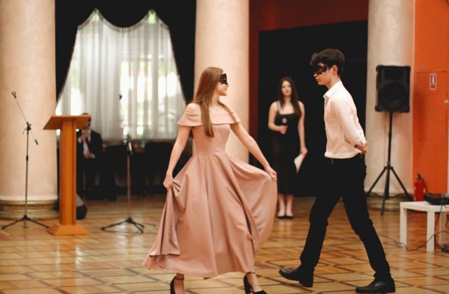 Bal (1)