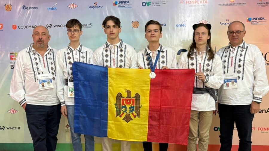 ioi2025_mda_team