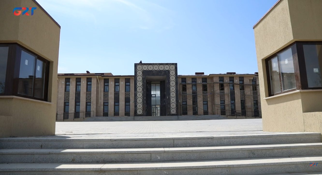 В Комрате будущим студентам молдавско-турецкого колледжа предложат бесплатные курсы румынского языка