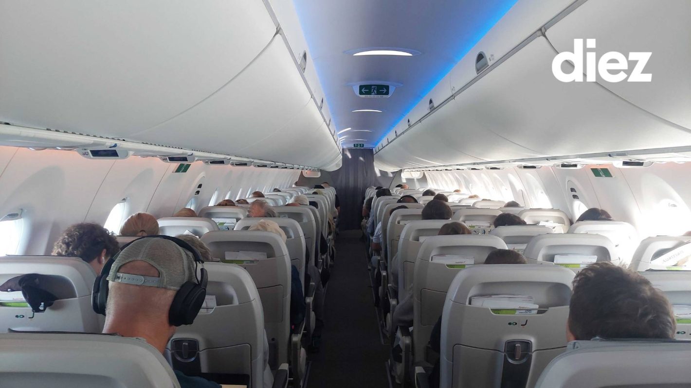 Travel plane