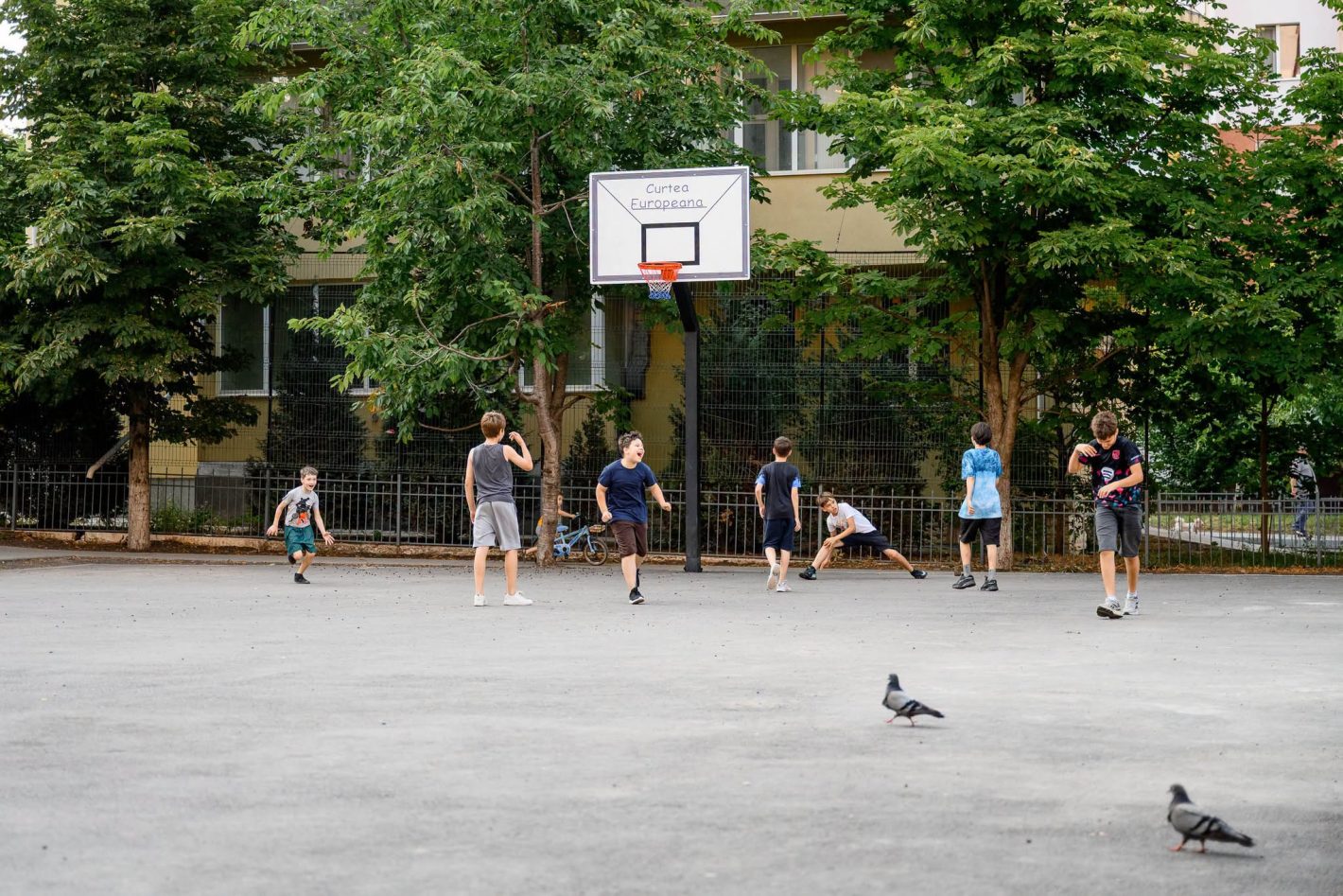 copii vara sport tineri curtea vremea